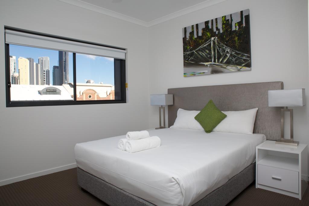 בריסביין Atrio Apartments חדר תמונה